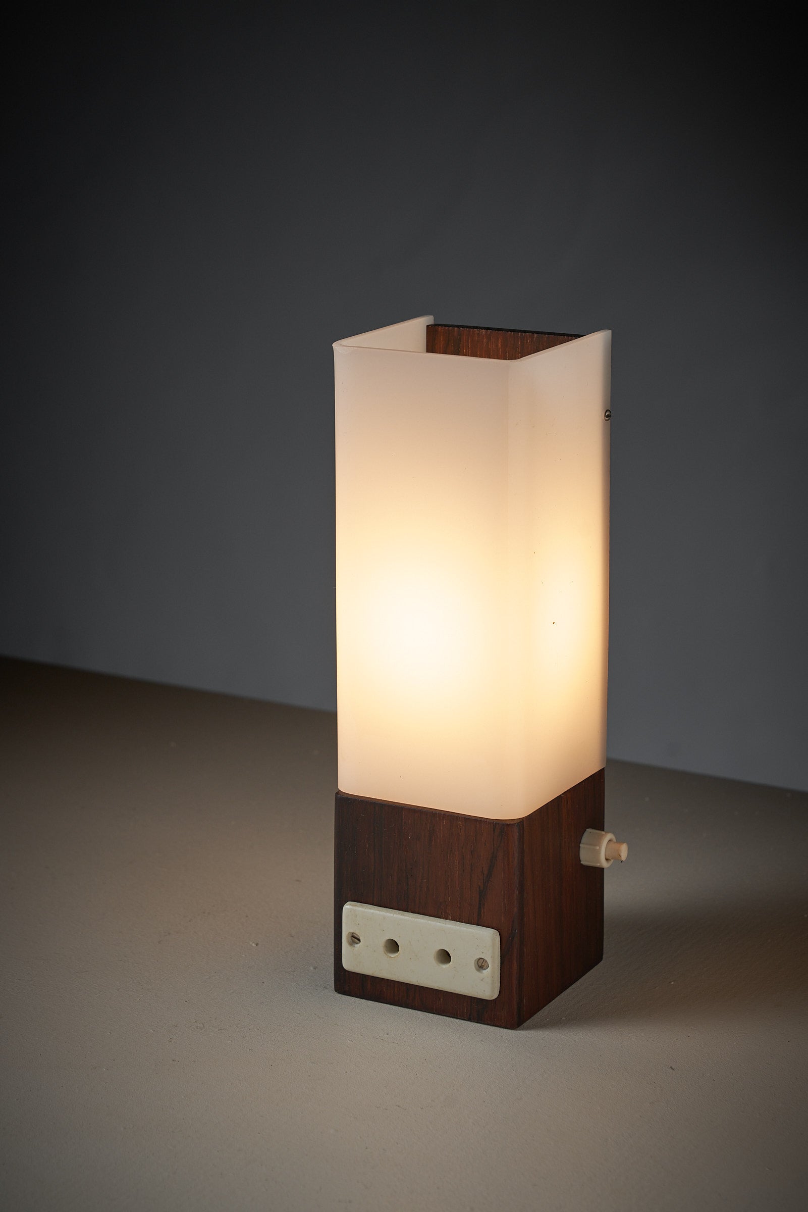 Table Lamp in Rosewood by the brand Artiforte from the Netherlands.