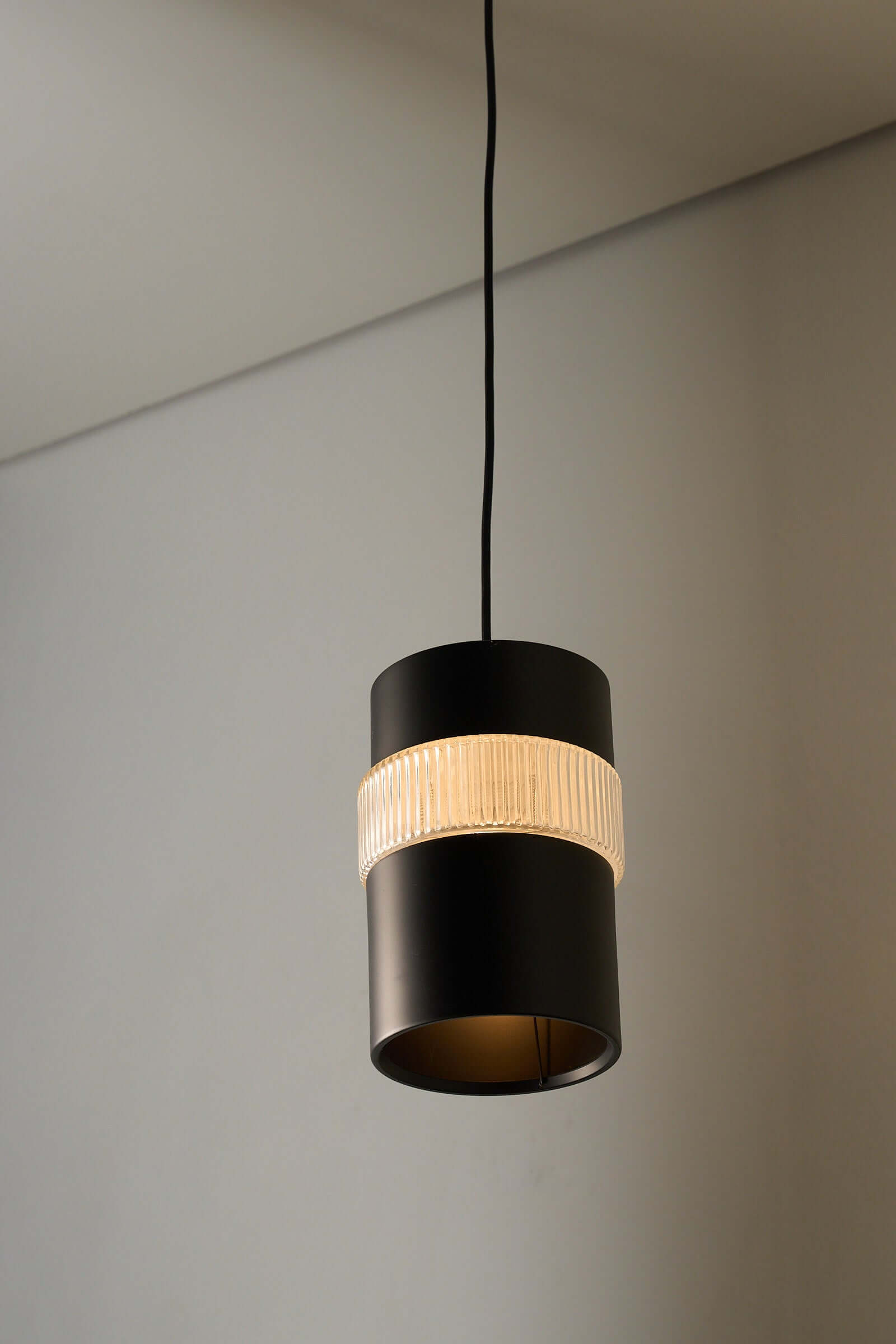 Vintage Cosack Leuchten black pendant lamp with textured glass and spring connection from the 1960s